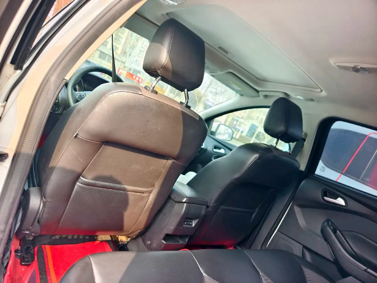 2018 Ford Focus 1.6L 125HP L4 6DCT,autocango,china used car exporter,china ev exporter,chinese used car exporter,chinese used ev exporter