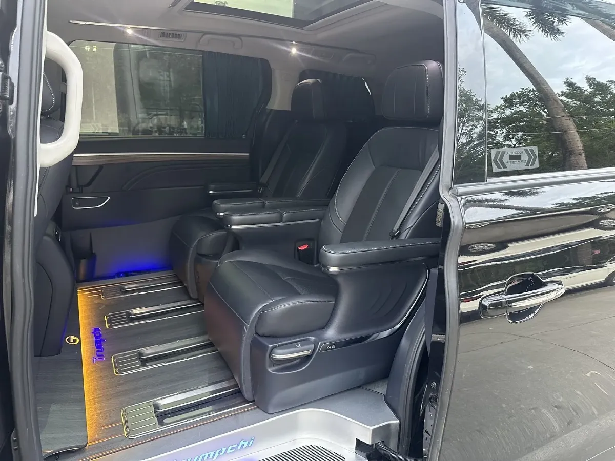 2021 GAC Trumpchi M8 2.0T 252HP L4 8AT,autocango,china used car exporter,china ev exporter,chinese used car exporter,chinese used ev exporter