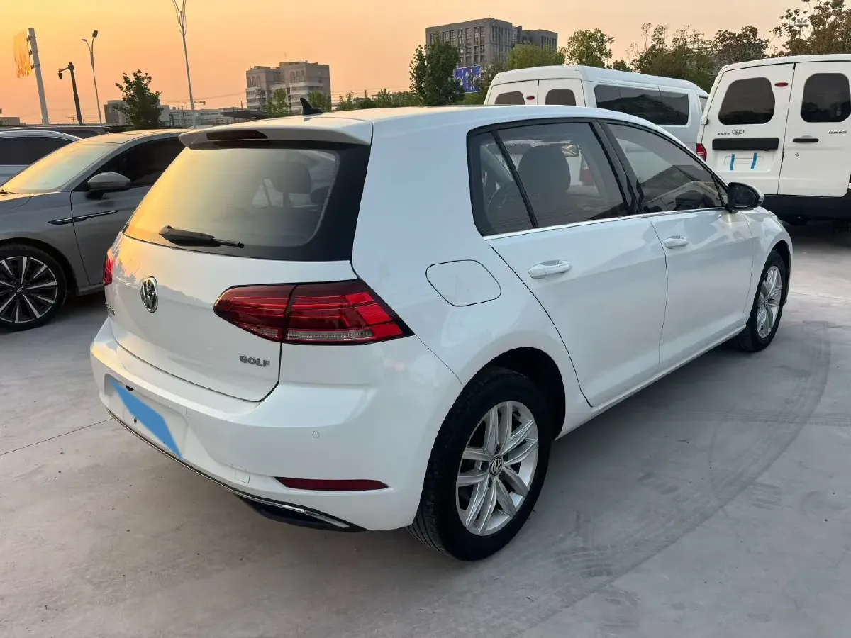 2018 Volkswagen Golf 1.6L 110HP L4 6AT,autocango,china used car exporter,china ev exporter,chinese used car exporter,chinese used ev exporter