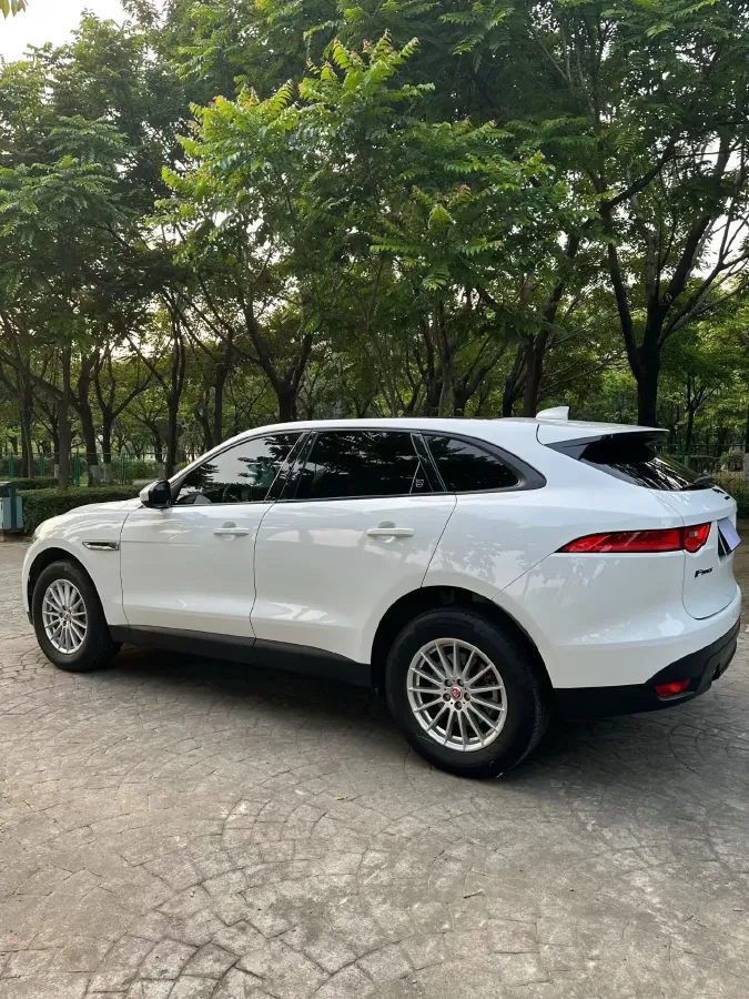 2018 Jaguar F-PACE 2.0T 250HP L4 8AT,autocango,china used car exporter,china ev exporter,chinese used car exporter,chinese used ev exporter