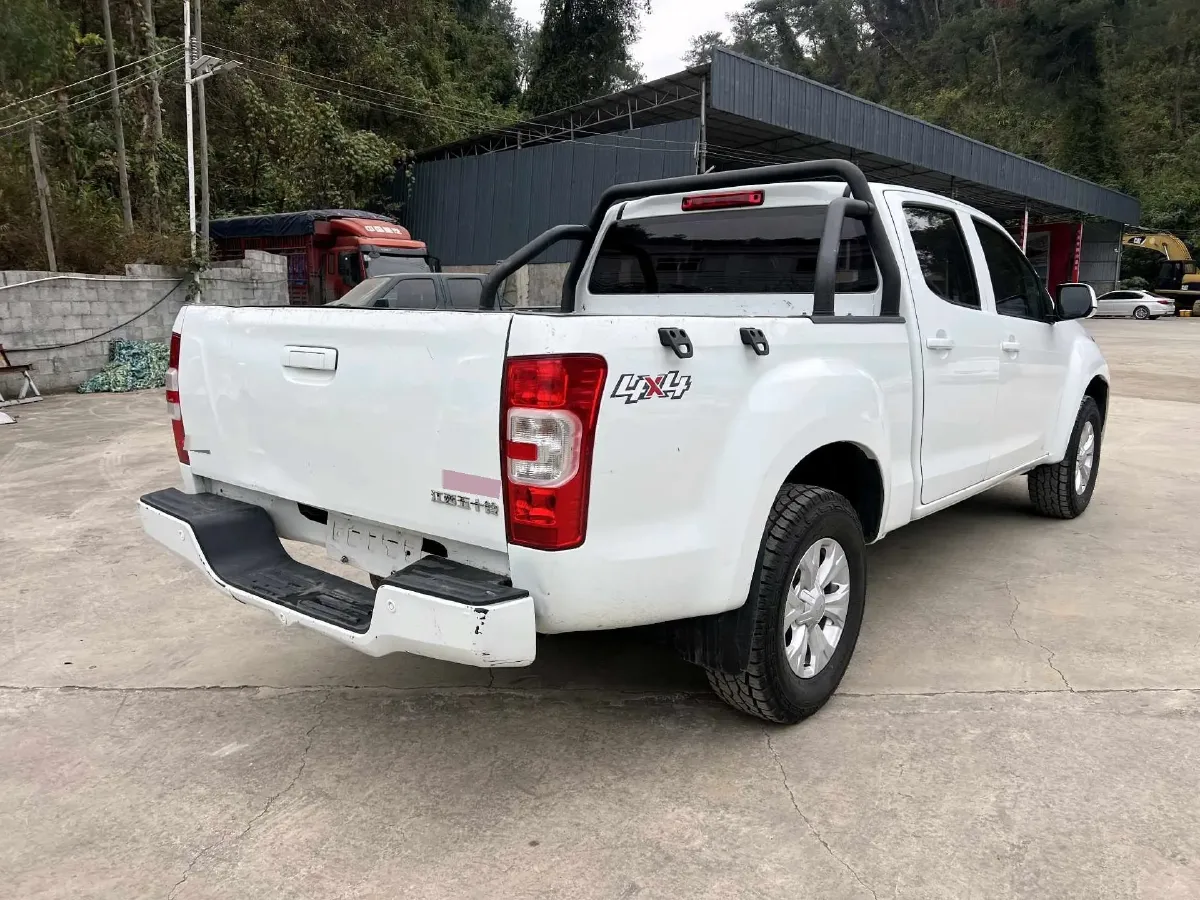 2023 Isuzu RE-MAX Jim 2.5T 143HP L4 6MT,autocango,china used car exporter,china ev exporter,chinese used car exporter,chinese used ev exporter