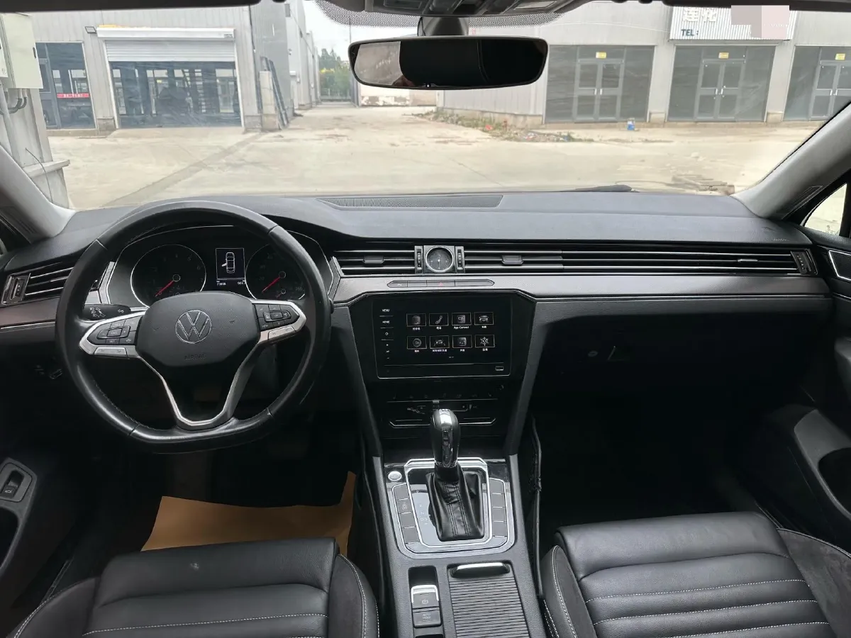 2020 Volkswagen Magotan 2.0T 186HP L4 7DCT,autocango,china used car exporter,china ev exporter,chinese used car exporter,chinese used ev exporter