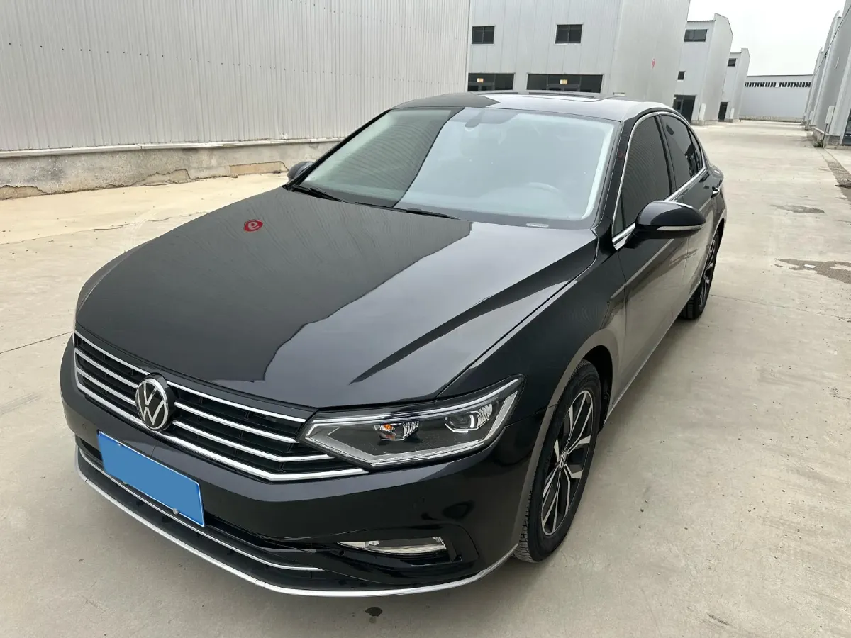 2020 Volkswagen Magotan 2.0T 186HP L4 7DCT,autocango,china used car exporter,china ev exporter,chinese used car exporter,chinese used ev exporter
