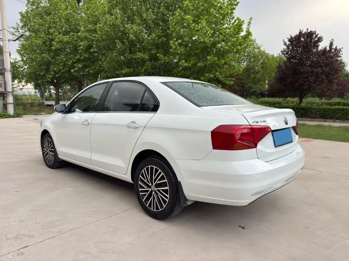 2017 Volkswagen Jetta 1.5L 110HP L4 5MT,autocango,china used car exporter,china ev exporter,chinese used car exporter,chinese used ev exporter
