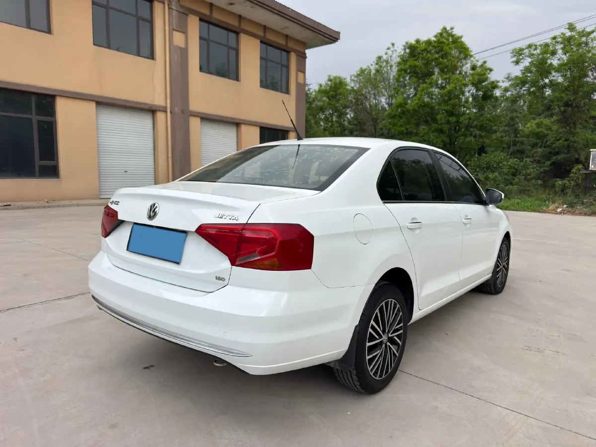 2017 Volkswagen Jetta 1.5L 110HP L4 5MT,autocango,china used car exporter,china ev exporter,chinese used car exporter,chinese used ev exporter