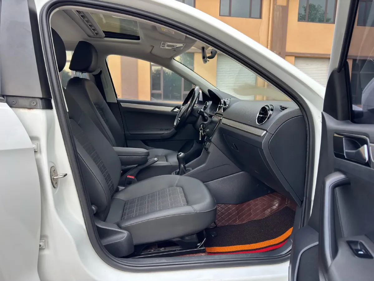 2017 Volkswagen Jetta 1.5L 110HP L4 5MT,autocango,china used car exporter,china ev exporter,chinese used car exporter,chinese used ev exporter