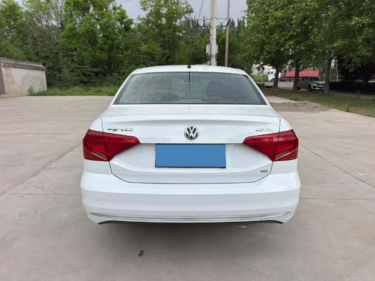 2017 Volkswagen Jetta 1.5L 110HP L4 5MT,autocango,china used car exporter,china ev exporter,chinese used car exporter,chinese used ev exporter