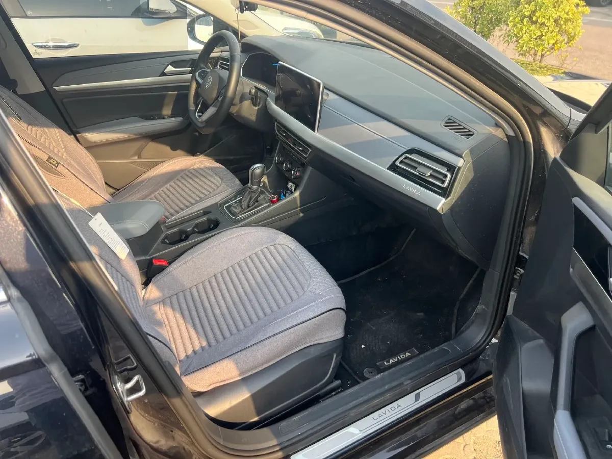 2023 Volkswagen Lavida 1.5L 113HP L4 6AT,autocango,china used car exporter,china ev exporter,chinese used car exporter,chinese used ev exporter