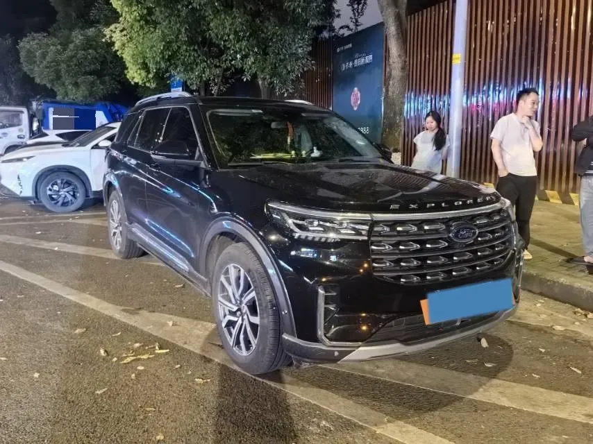 2024 Ford Explorer 2.3T 289HP L4 10AT,autocango,china used car exporter,china ev exporter,chinese used car exporter,chinese used ev exporter