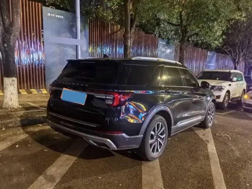 2024 Ford Explorer 2.3T 289HP L4 10AT,autocango,china used car exporter,china ev exporter,chinese used car exporter,chinese used ev exporter