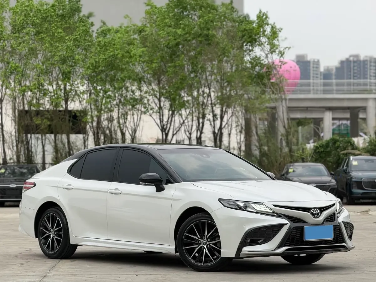 2023 Toyota Camry 2.5L 207HP L4 8AT,autocango,china used car exporter,china ev exporter,chinese used car exporter,chinese used ev exporter