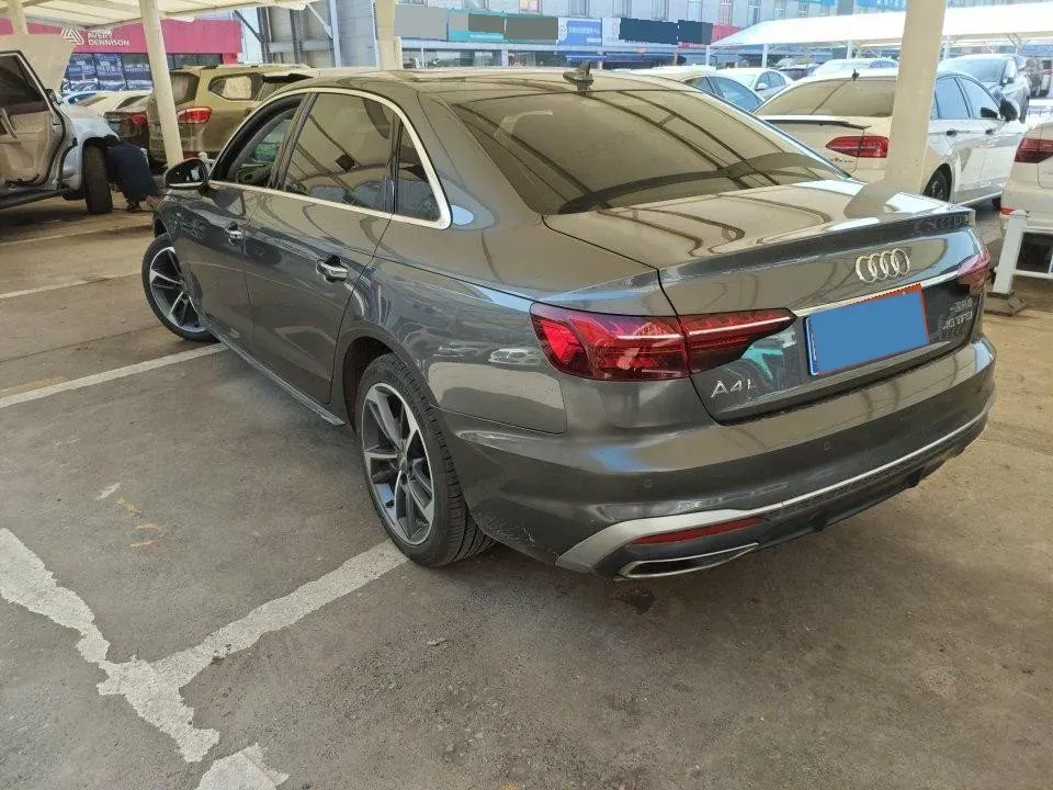 2020 Audi A4L 2.0T 190HP L4 7DCT,autocango,china used car exporter,china ev exporter,chinese used car exporter,chinese used ev exporter