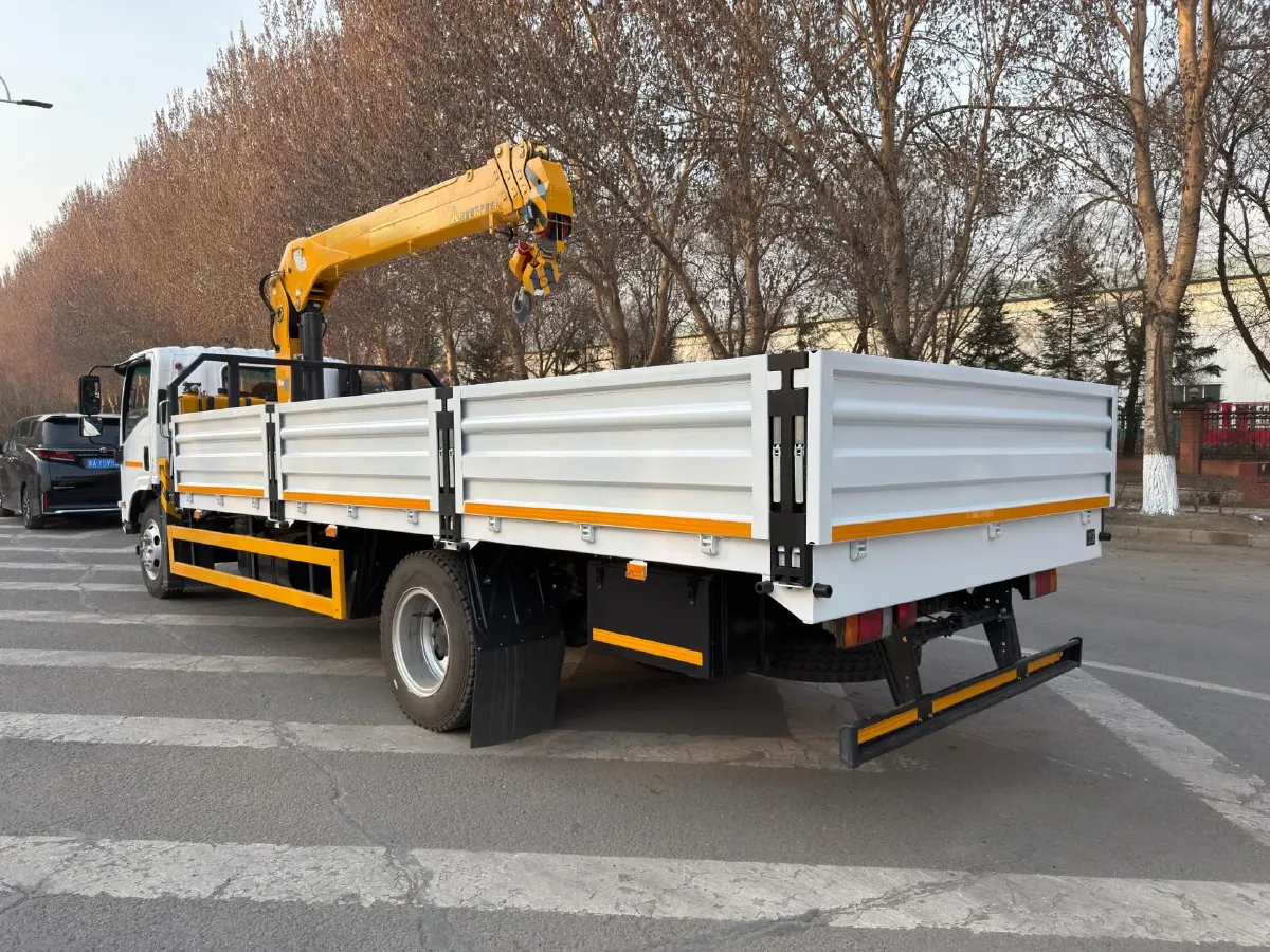 2025 Isuzu T30 5MT,autocango,china used car exporter,china ev exporter,chinese used car exporter,chinese used ev exporter