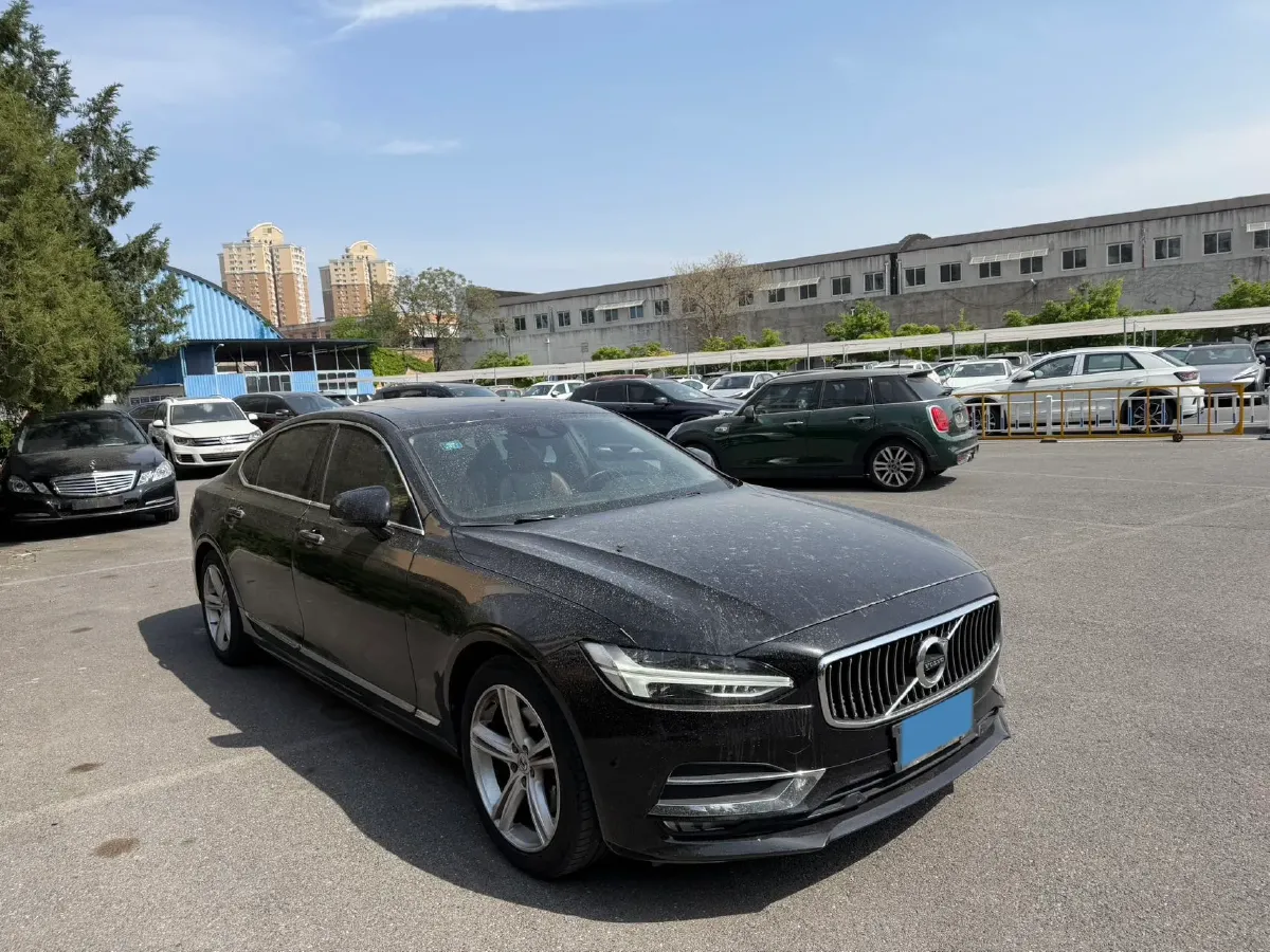 2019 Mercedes-Benz E Class 1.5T 184HP L4 9AT,autocango,china used car exporter,china ev exporter,chinese used car exporter,chinese used ev exporter