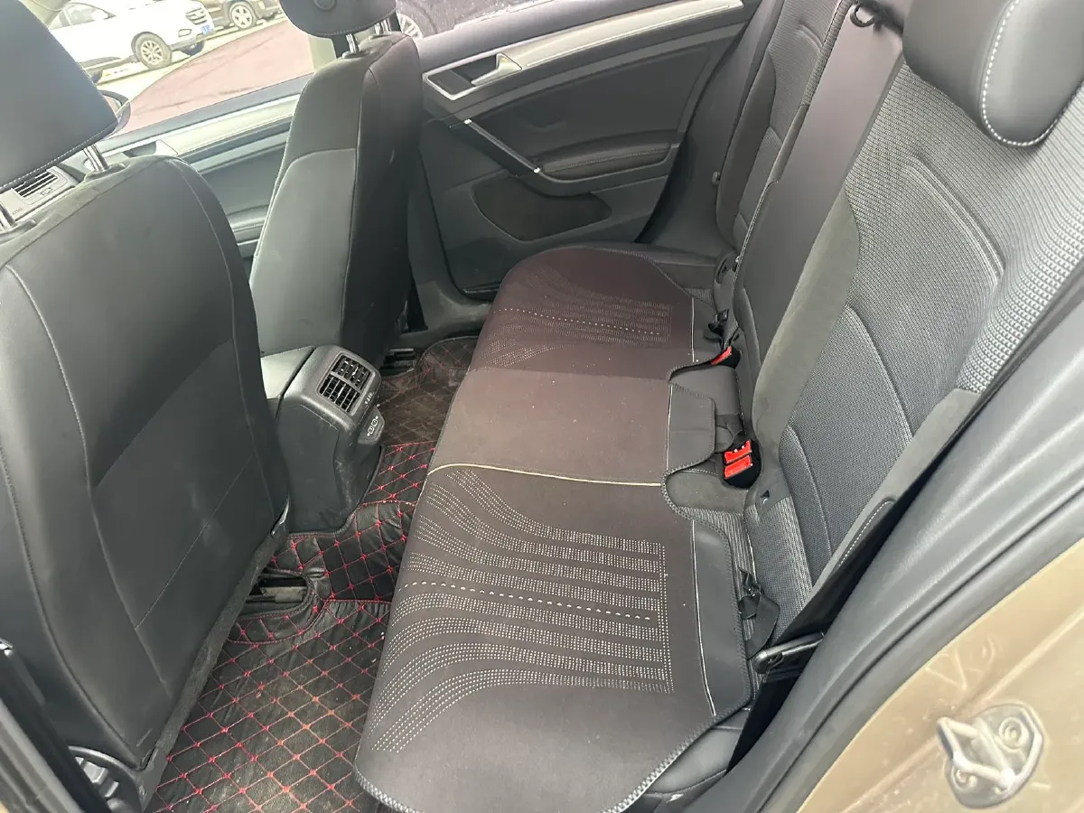 2018 Volkswagen Golf 1.6L 110HP L4 6AT,autocango,china used car exporter,china ev exporter,chinese used car exporter,chinese used ev exporter