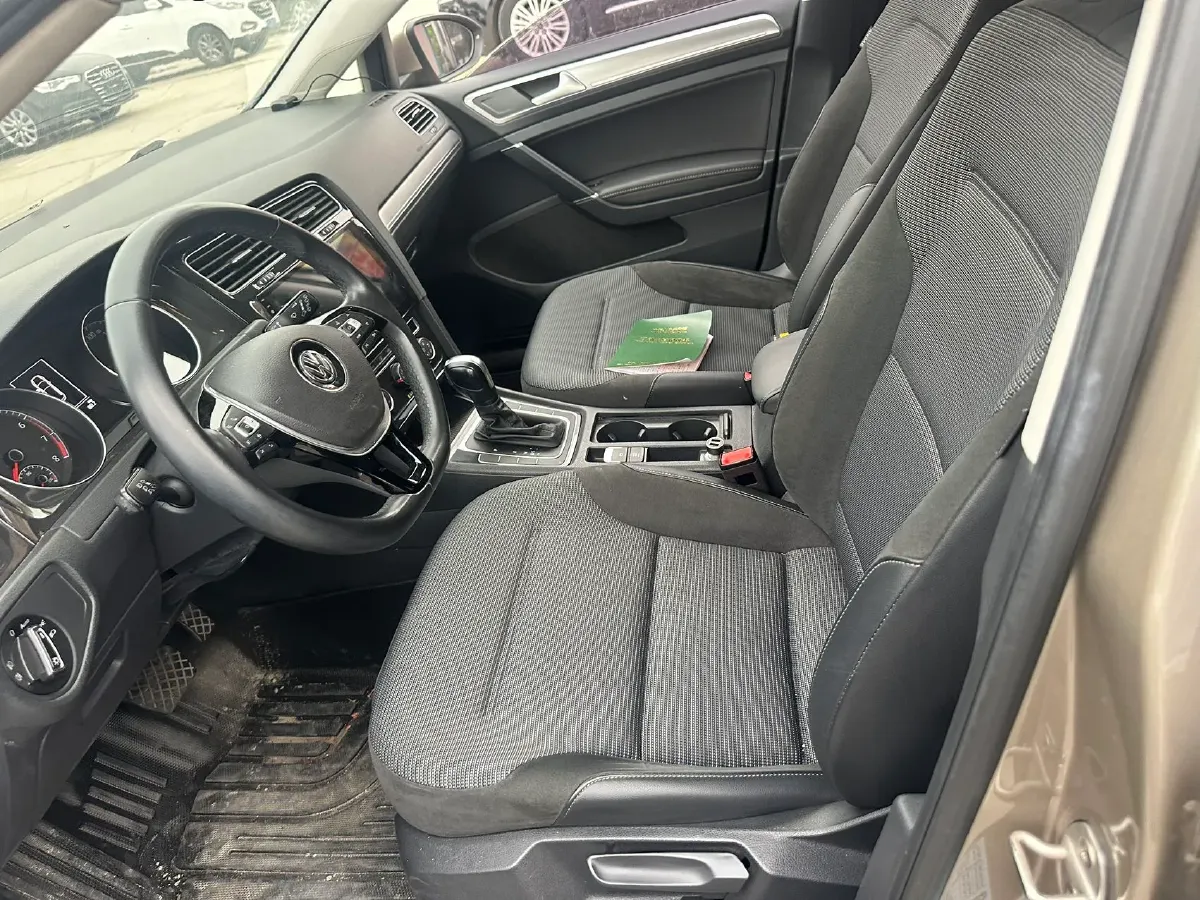 2018 Volkswagen Golf 1.6L 110HP L4 6AT,autocango,china used car exporter,china ev exporter,chinese used car exporter,chinese used ev exporter
