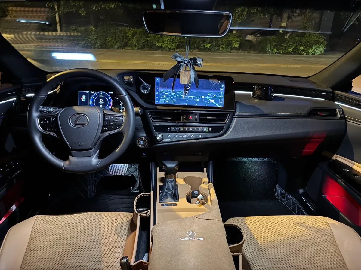 2023 Lexus ES 2.0L 173HP L4 CVT,autocango,china used car exporter,china ev exporter,chinese used car exporter,chinese used ev exporter