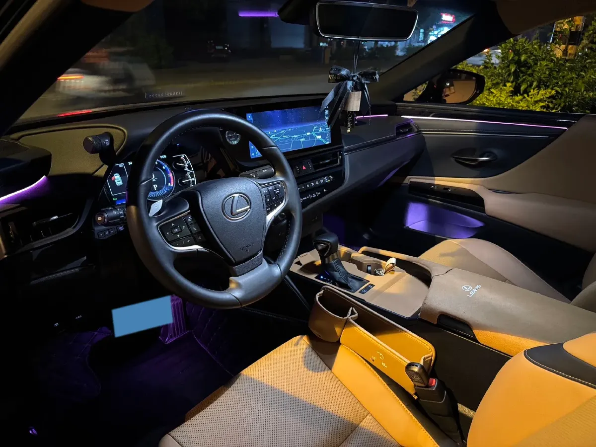 2023 Lexus ES 2.0L 173HP L4 CVT,autocango,china used car exporter,china ev exporter,chinese used car exporter,chinese used ev exporter