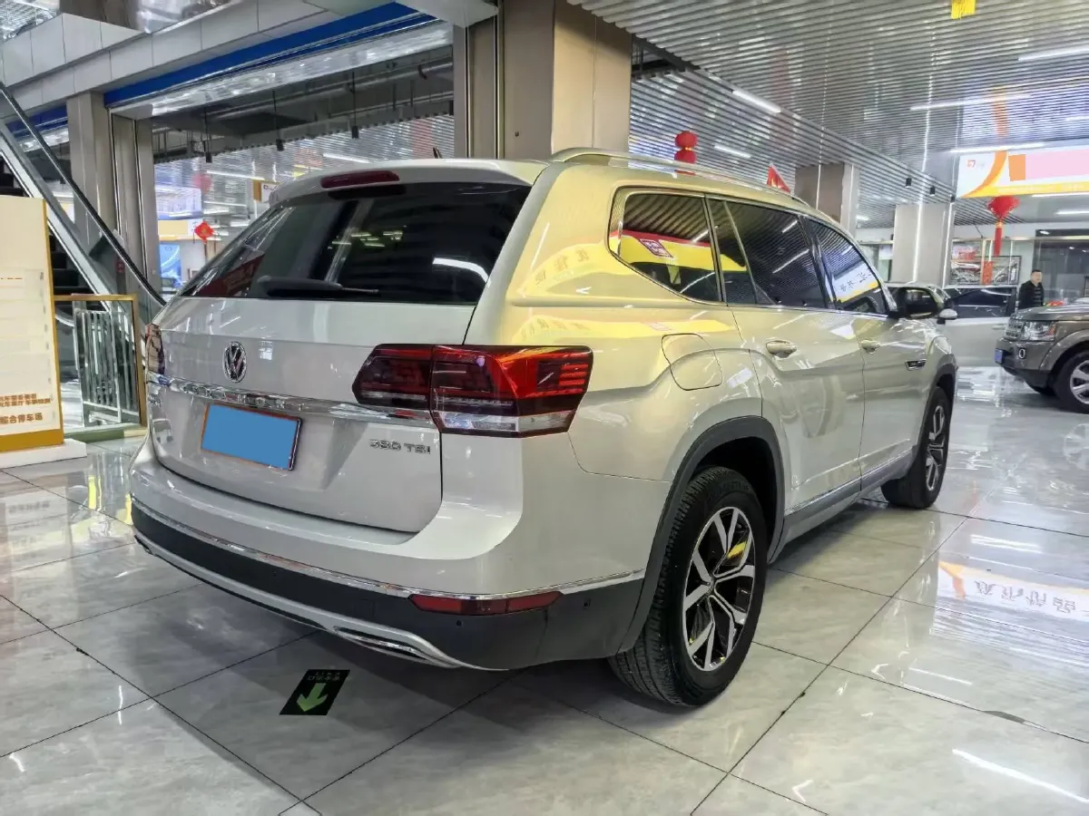 2017 Volkswagen Teramont 2.0T 220HP L4 7DCT,autocango,china used car exporter,china ev exporter,chinese used car exporter,chinese used ev exporter