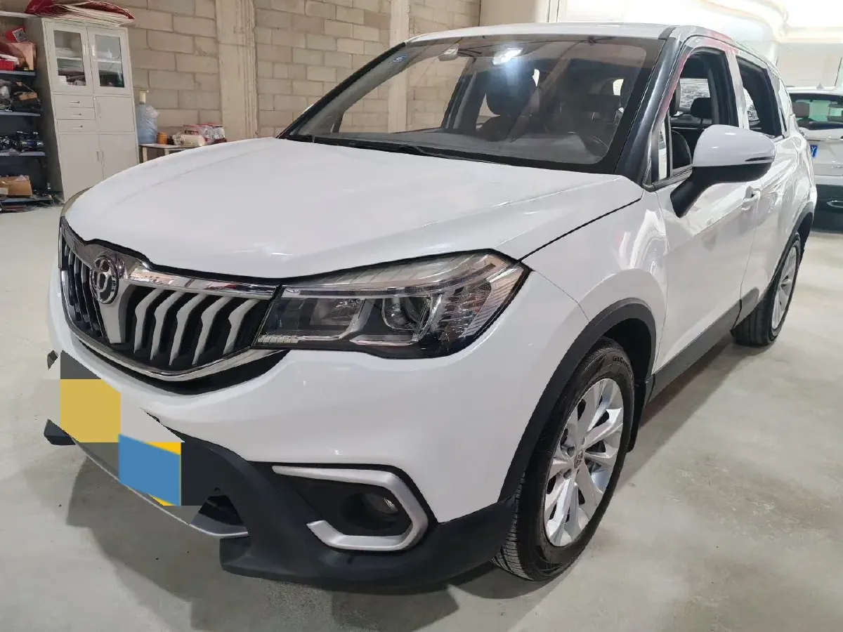 2020 Brilliance Auto V3 1.6L 118HP L4 5MT,autocango,china used car exporter,china ev exporter,chinese used car exporter,chinese used ev exporter