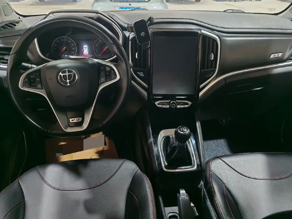 2020 Brilliance Auto V3 1.6L 118HP L4 5MT,autocango,china used car exporter,china ev exporter,chinese used car exporter,chinese used ev exporter