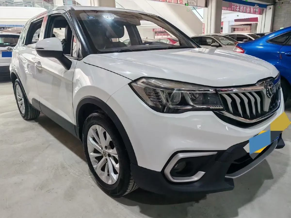 2020 Brilliance Auto V3 1.6L 118HP L4 5MT,autocango,china used car exporter,china ev exporter,chinese used car exporter,chinese used ev exporter