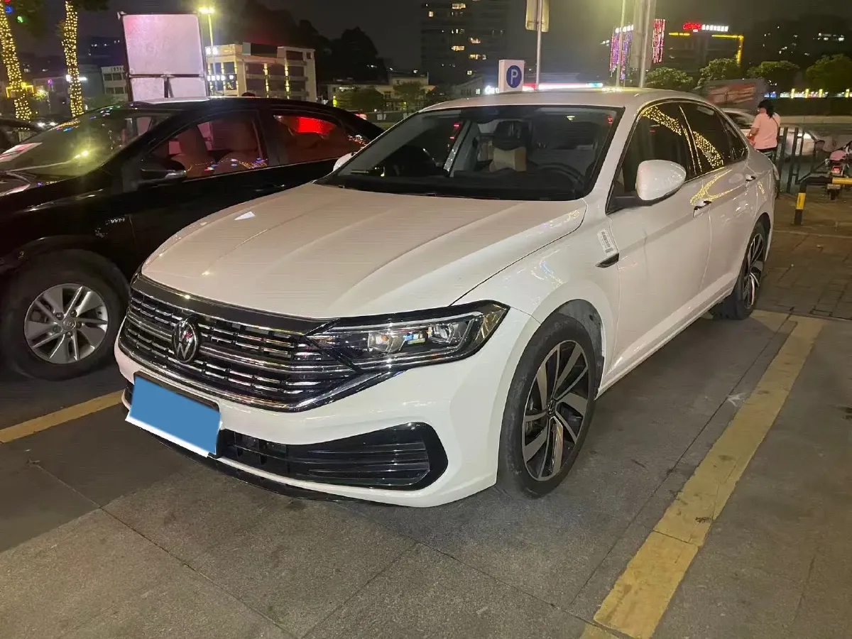 2024 Volkswagen Sagitar 1.5T 160HP L4 7DCT,autocango,china used car exporter,china ev exporter,chinese used car exporter,chinese used ev exporter