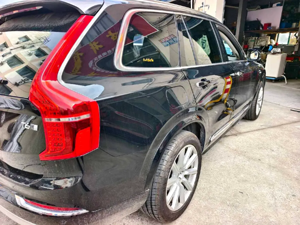 2019 Volvo XC90 2.0T 320HP L4 8AT,autocango,china used car exporter,china ev exporter,chinese used car exporter,chinese used ev exporter