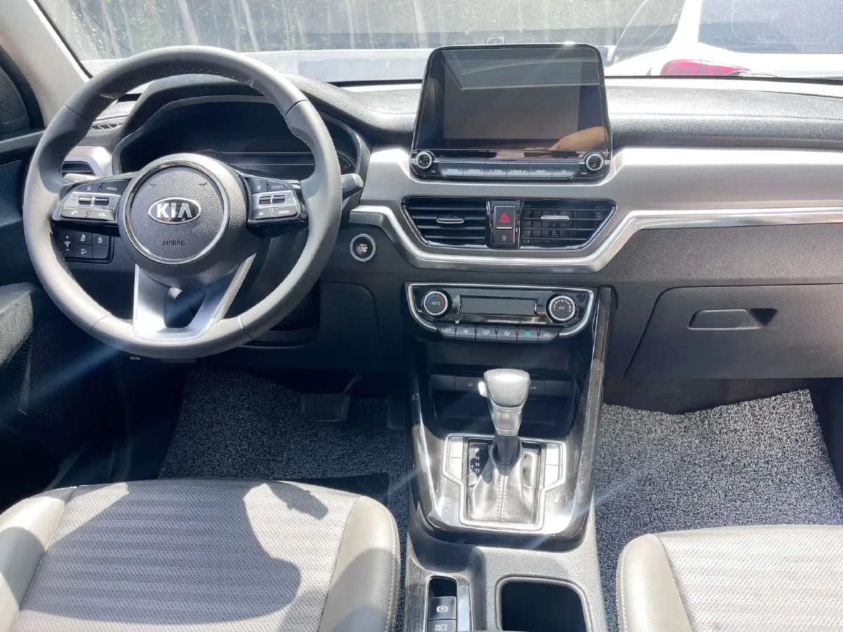 2018 Kia Sportage R 2.0L 160HP L4 6AT,autocango,china used car exporter,china ev exporter,chinese used car exporter,chinese used ev exporter