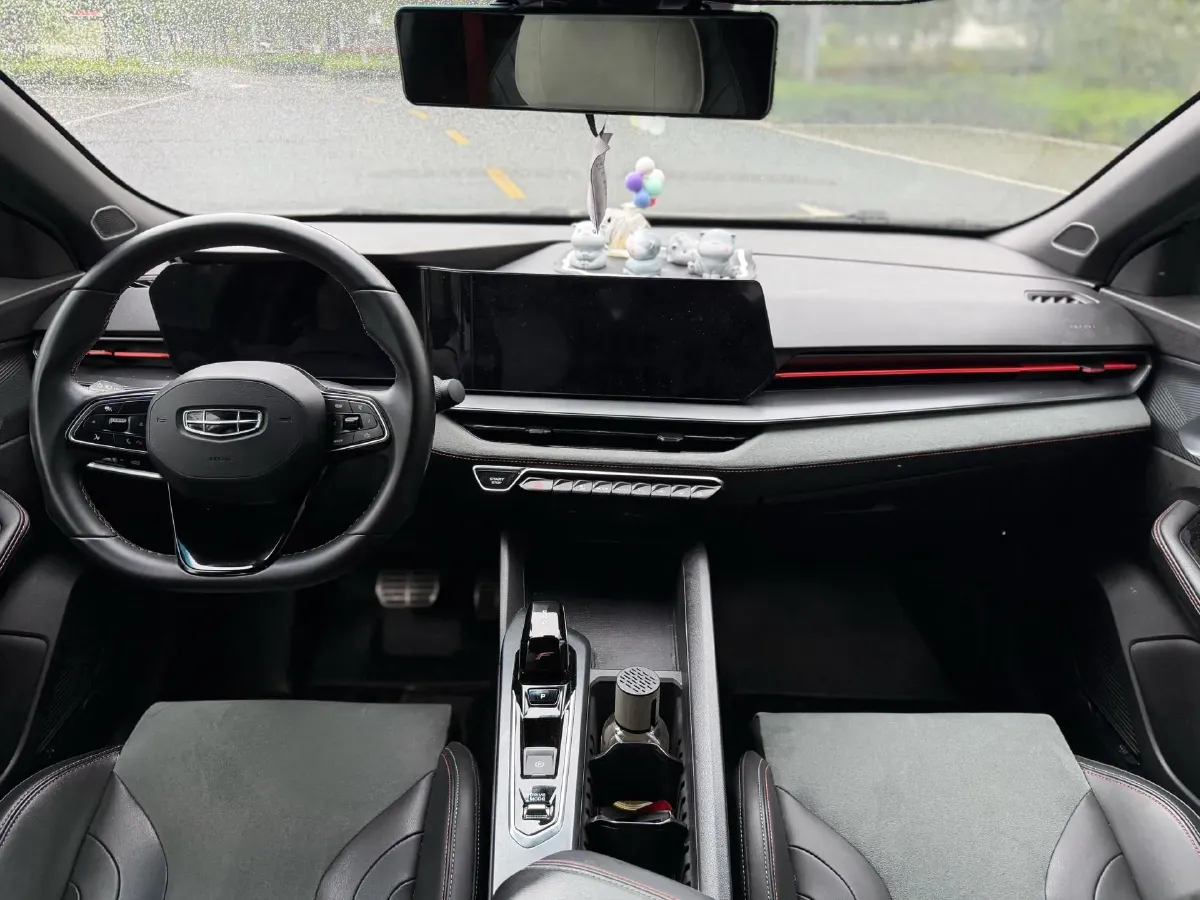 2022 Geely Binray 1.5T 181HP L4 7DCT,autocango,china used car exporter,china ev exporter,chinese used car exporter,chinese used ev exporter