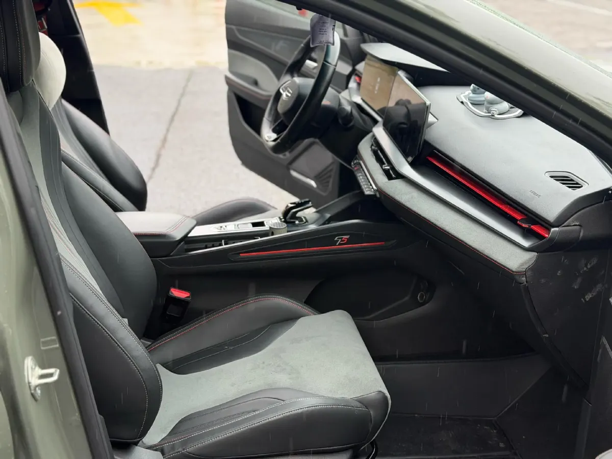 2022 Geely Binray 1.5T 181HP L4 7DCT,autocango,china used car exporter,china ev exporter,chinese used car exporter,chinese used ev exporter