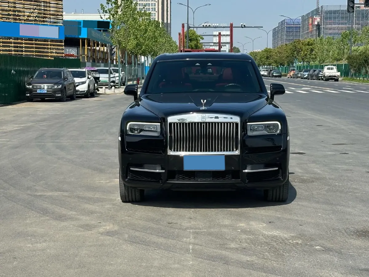 2018 Rolls-Royce Cullinan 6.7T 571HP V12 8AT,autocango,china used car exporter,china ev exporter,chinese used car exporter,chinese used ev exporter