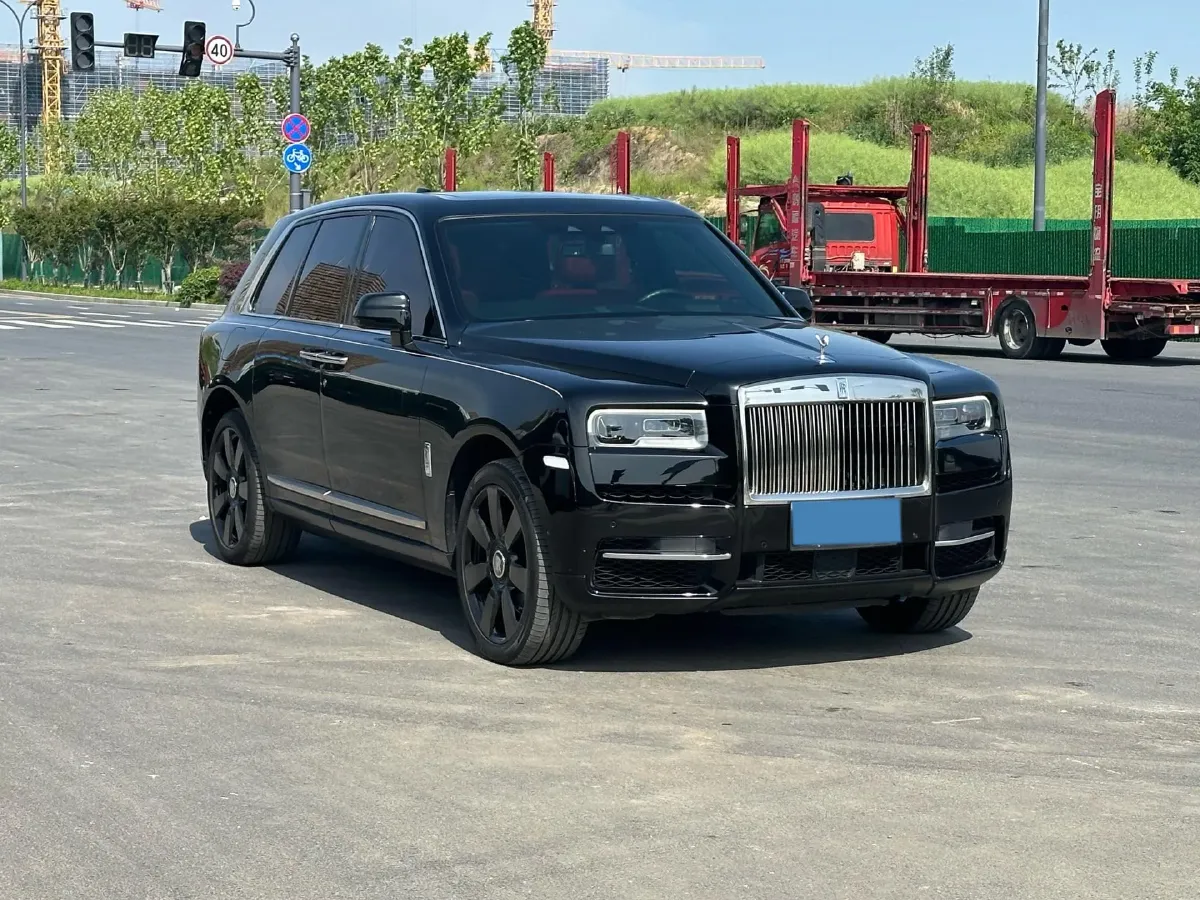 2018 Rolls-Royce Cullinan 6.7T 571HP V12 8AT,autocango,china used car exporter,china ev exporter,chinese used car exporter,chinese used ev exporter