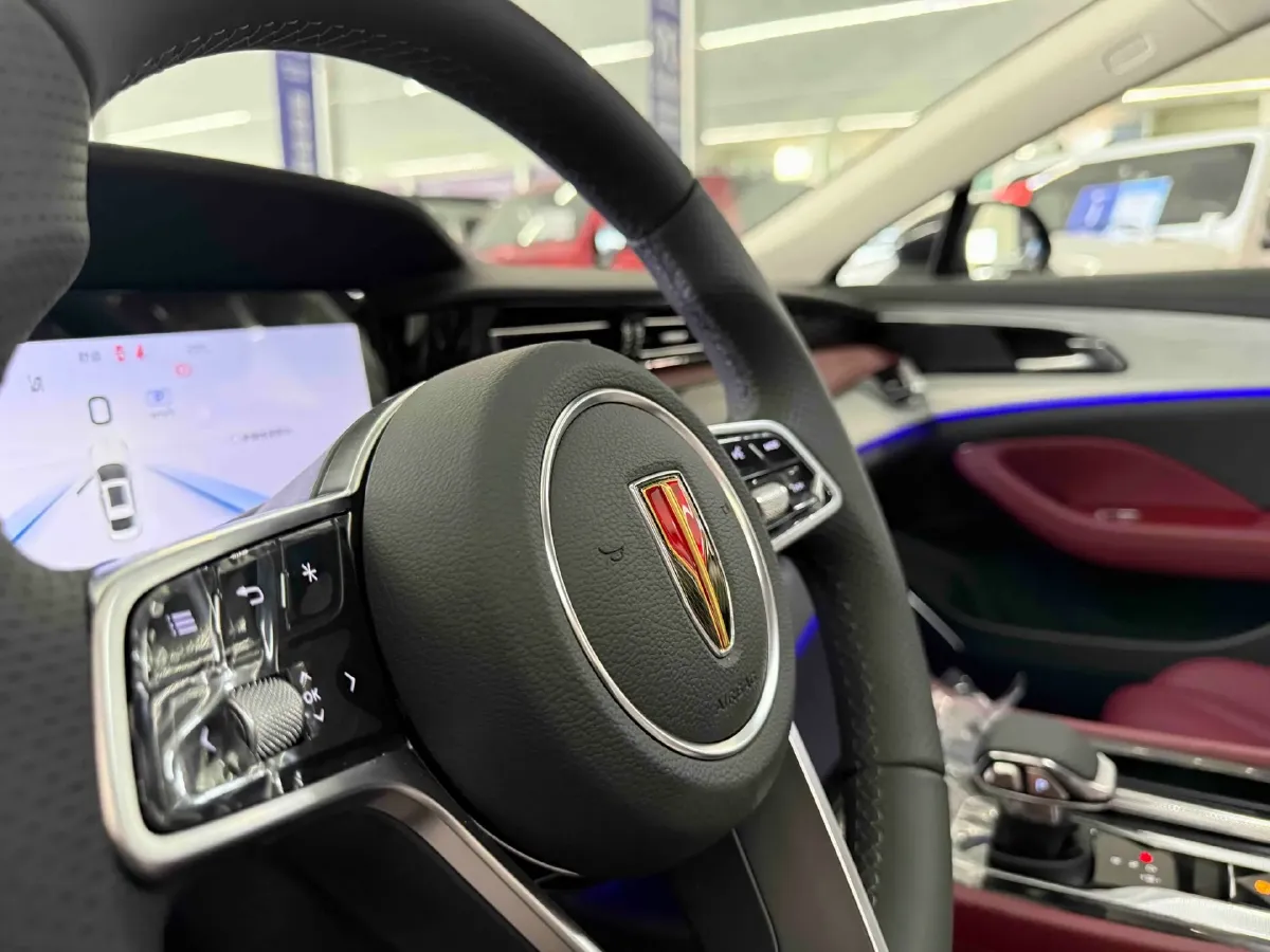 2025 HongQi H5 1.5T 169HP L4 1DHT Hybrid,autocango,china used car exporter,china ev exporter,chinese used car exporter,chinese used ev exporter