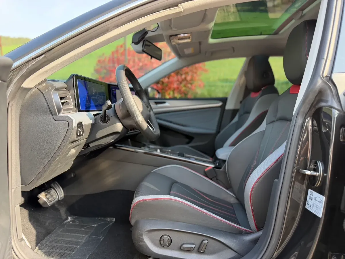 2022 Exceed TXL 2.0T 261HP L4 7DCT,autocango,china used car exporter,china ev exporter,chinese used car exporter,chinese used ev exporter