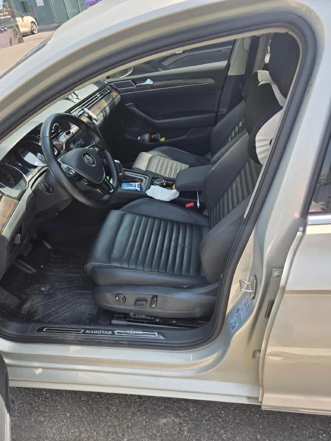 2018 Volkswagen Magotan 1.8T 180HP L4 7DCT,autocango,china used car exporter,china ev exporter,chinese used car exporter,chinese used ev exporter