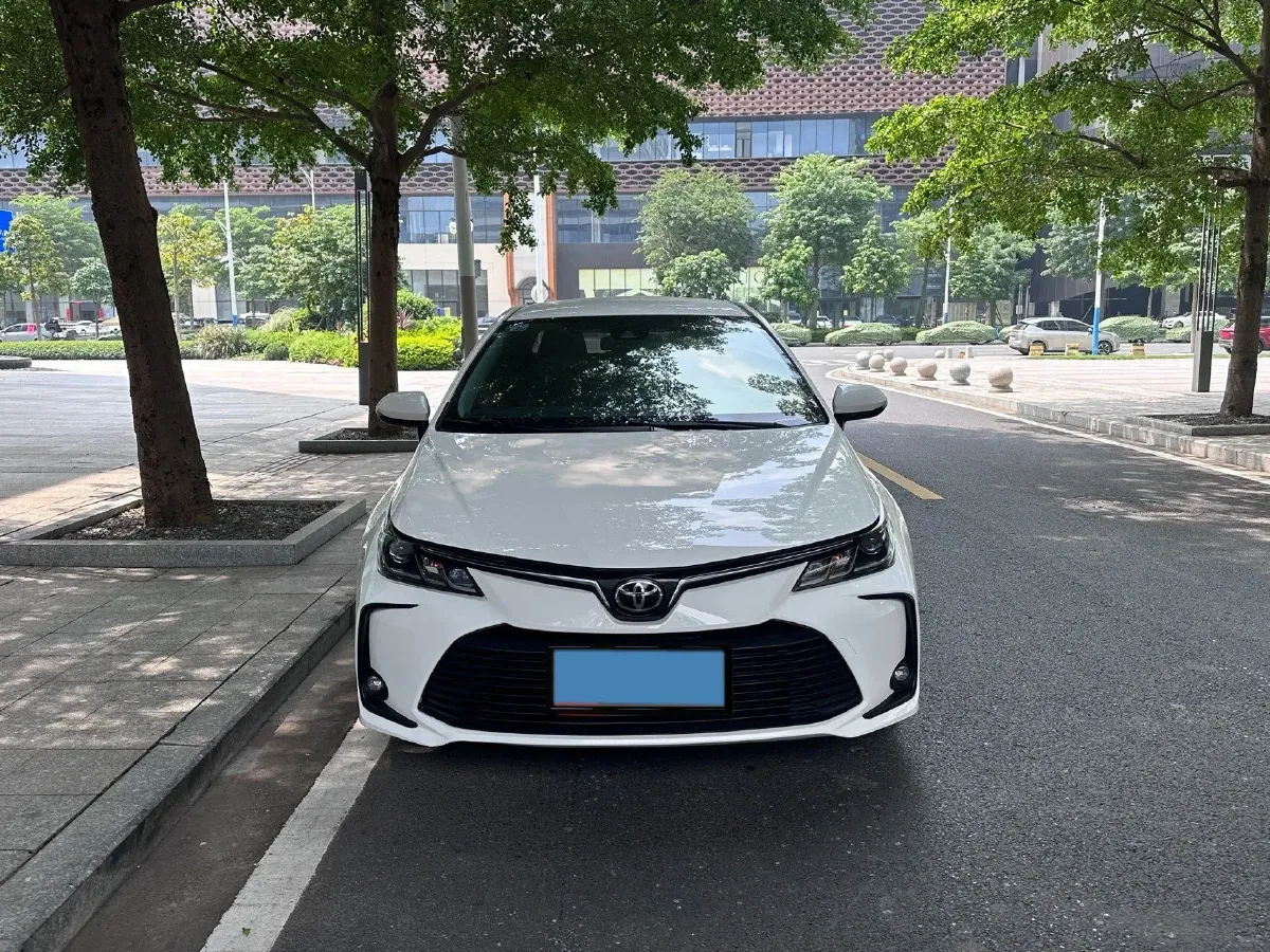 2022 Toyota Corolla 1.2T 116HP L4 CVT,autocango,china used car exporter,china ev exporter,chinese used car exporter,chinese used ev exporter