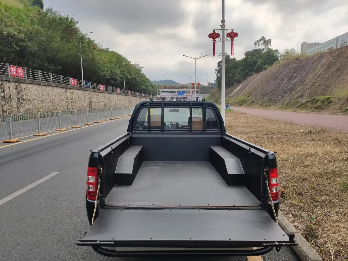 2018 Isuzu Jim 2.5T 129HP L4 6MT,autocango,china used car exporter,china ev exporter,chinese used car exporter,chinese used ev exporter