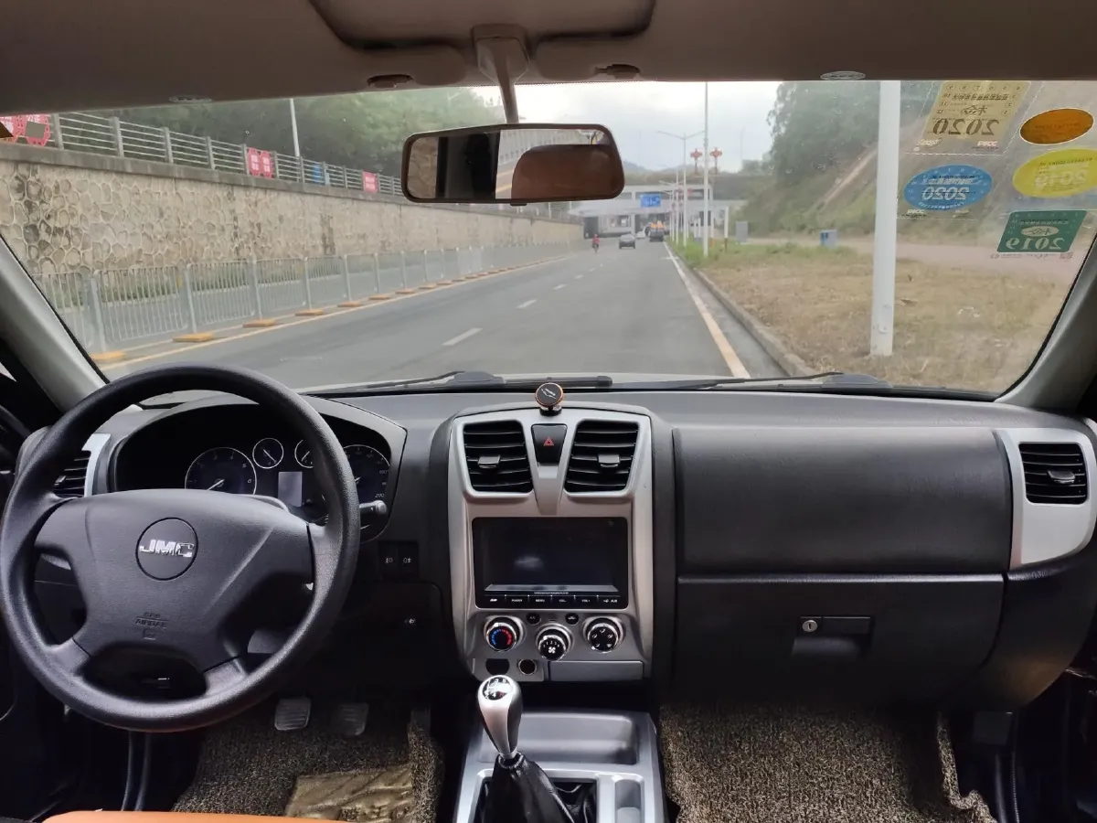 2018 Isuzu Jim 2.5T 129HP L4 6MT,autocango,china used car exporter,china ev exporter,chinese used car exporter,chinese used ev exporter