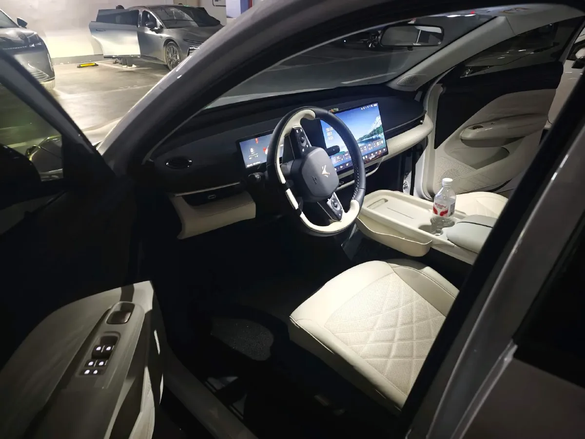 2025 ARCFOX T1 BEV,autocango,china used car exporter,china ev exporter,chinese used car exporter,chinese used ev exporter