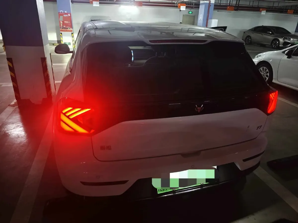 2025 ARCFOX T1 BEV,autocango,china used car exporter,china ev exporter,chinese used car exporter,chinese used ev exporter