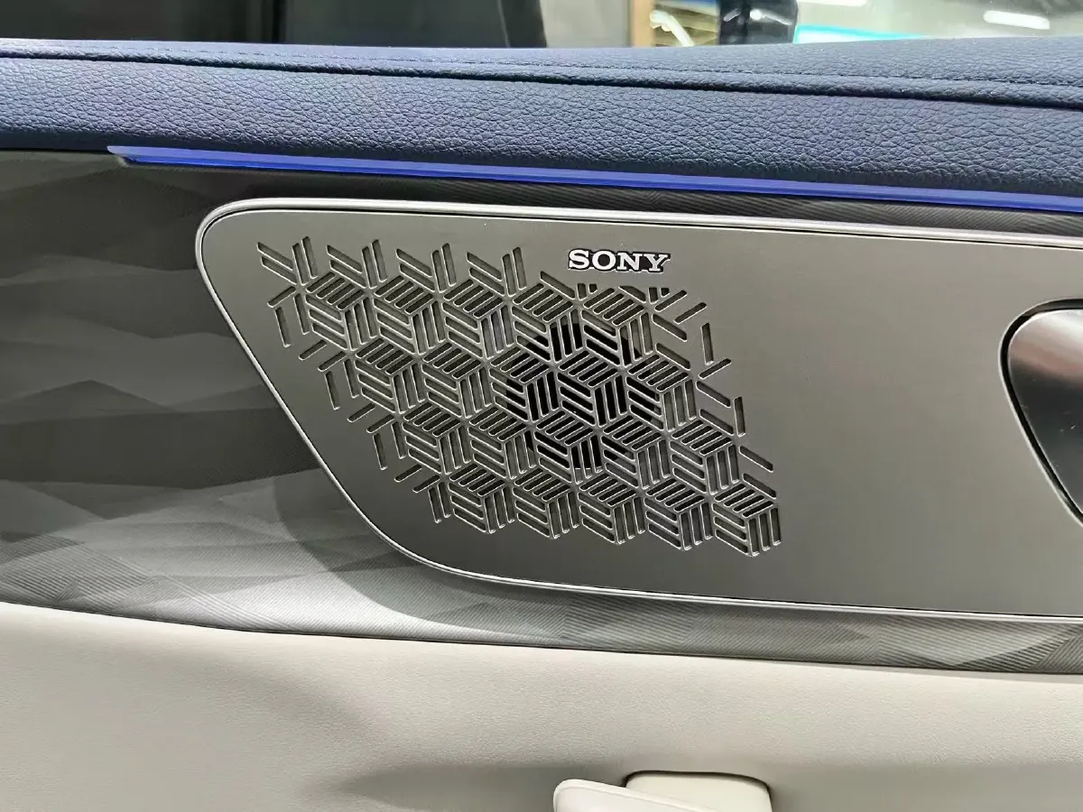 2024 Exceed LXC-DM 1.5T 156HP L4 3DHT PHEV 19.27KWH,autocango,china used car exporter,china ev exporter,chinese used car exporter,chinese used ev exporter