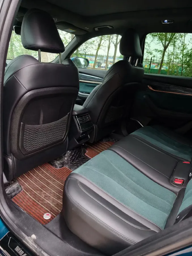 2021 Geely Monjaro 2.0T 218HP L4 7DCT,autocango,china used car exporter,china ev exporter,chinese used car exporter,chinese used ev exporter