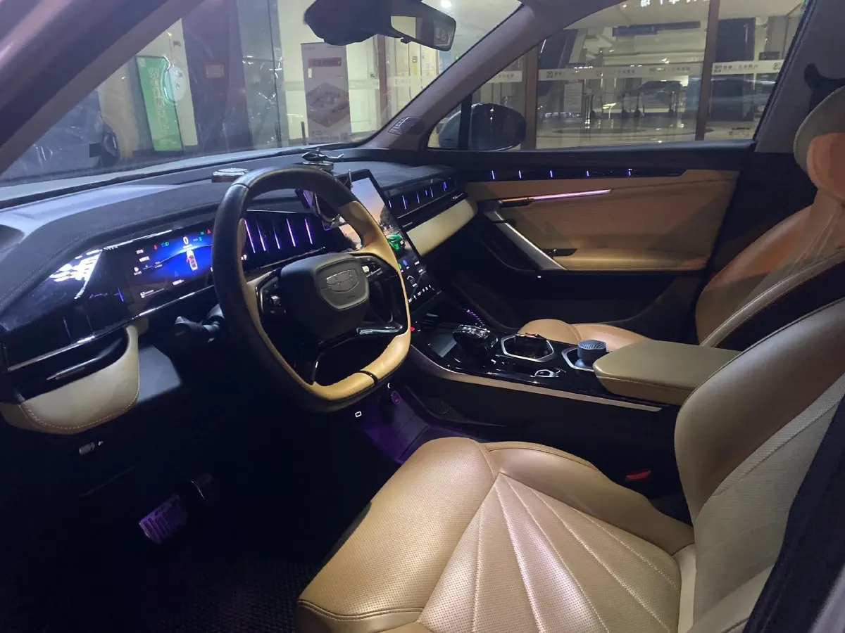 2023 Geely StarRay 1.5T 181HP L4 7DCT,autocango,china used car exporter,china ev exporter,chinese used car exporter,chinese used ev exporter