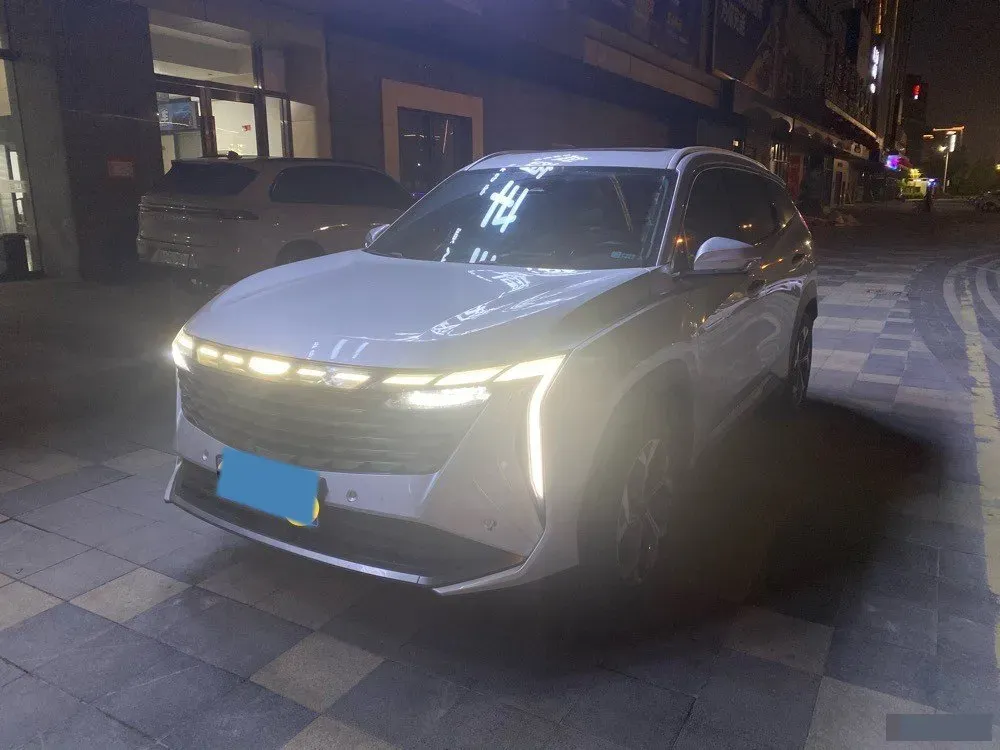2023 Geely StarRay 1.5T 181HP L4 7DCT,autocango,china used car exporter,china ev exporter,chinese used car exporter,chinese used ev exporter