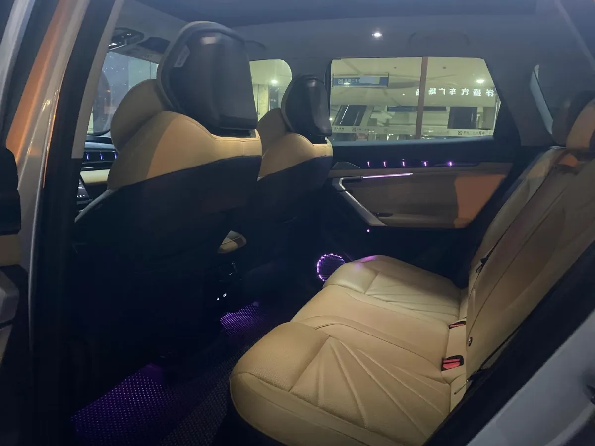 2023 Geely StarRay 1.5T 181HP L4 7DCT,autocango,china used car exporter,china ev exporter,chinese used car exporter,chinese used ev exporter