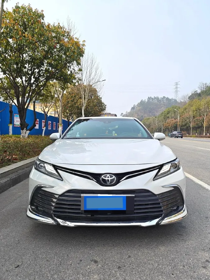 2023 Toyota Camry 2.0L 177HP L4 CVT,autocango,china used car exporter,china ev exporter,chinese used car exporter,chinese used ev exporter
