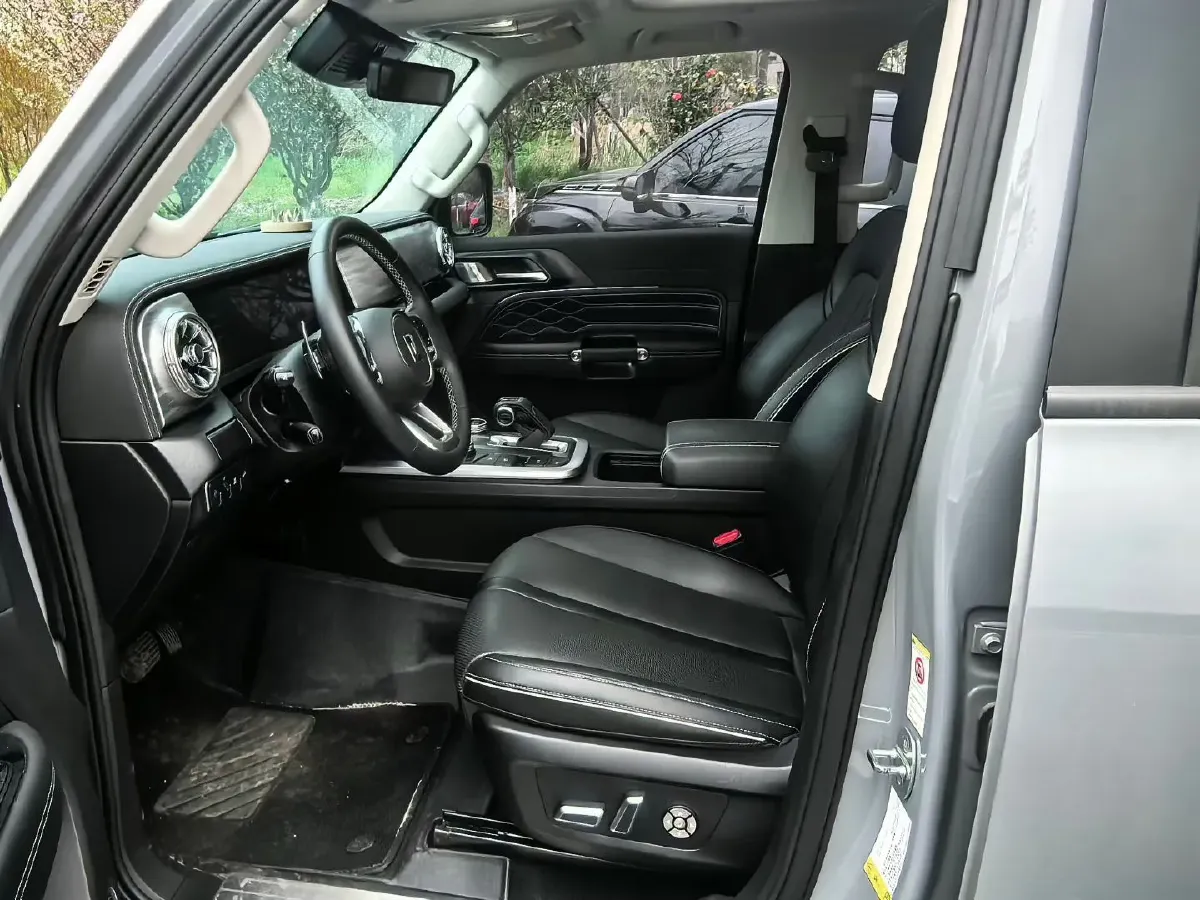 2021 Tank 300 2.0T 227HP L4 8AT,autocango,china used car exporter,china ev exporter,chinese used car exporter,chinese used ev exporter