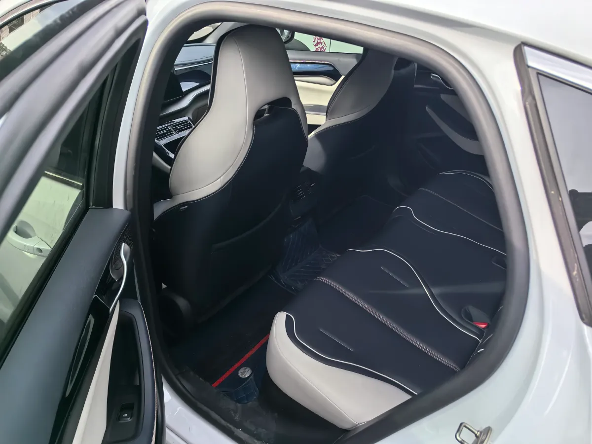 2021 Haval F7 1.5T 169HP L4 7DCT,autocango,china used car exporter,china ev exporter,chinese used car exporter,chinese used ev exporter