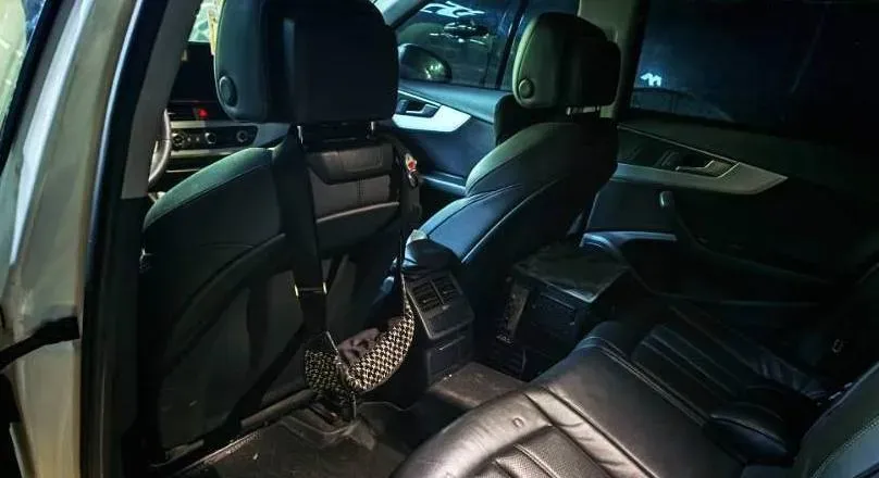 2020 Audi A4L 2.0T 190HP L4 7DCT,autocango,china used car exporter,china ev exporter,chinese used car exporter,chinese used ev exporter